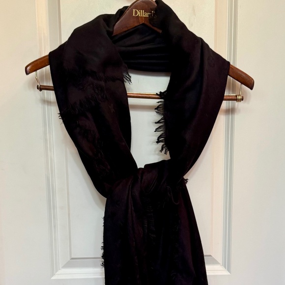Louis Vuitton LV Vintage Black Monogram Cashmere and Wool Scarf- NWT - Picture 3 of 7